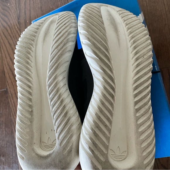 Adidas Tubular Defiant Sneakers - Picture 7 of 13